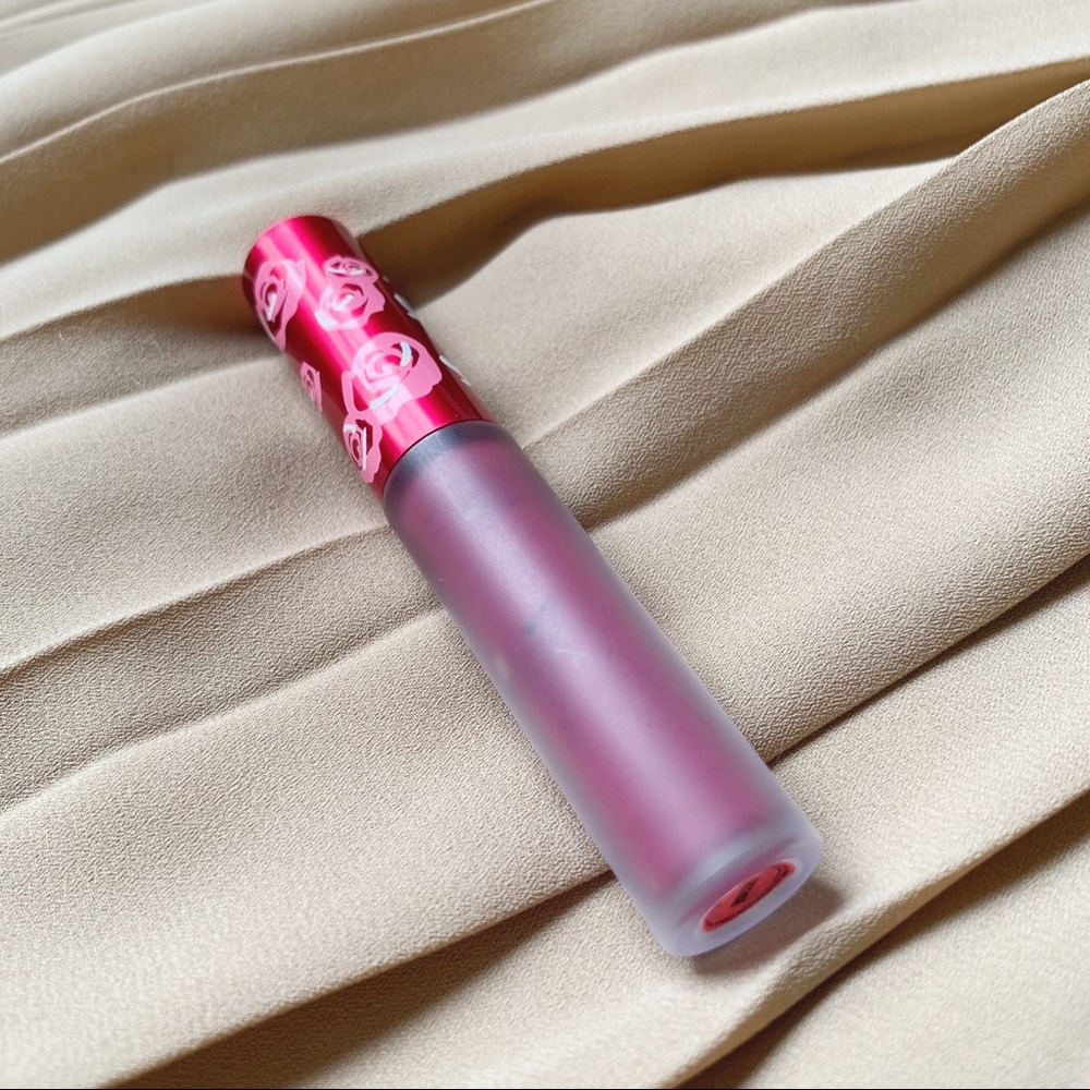 Lime Crime Velvetines matte lipstick in Fetish